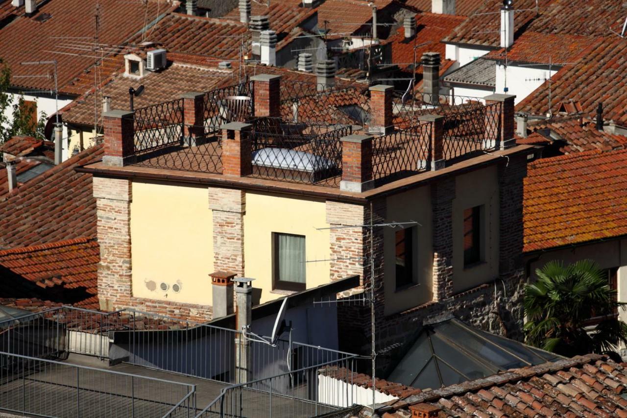 Torre Medioevale D'Uguccione Villa Sansepolcro Buitenkant foto